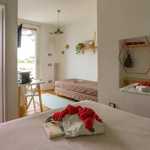  Apartamento Duomo Views, Light, Jungle-inspired With Terrace Italia